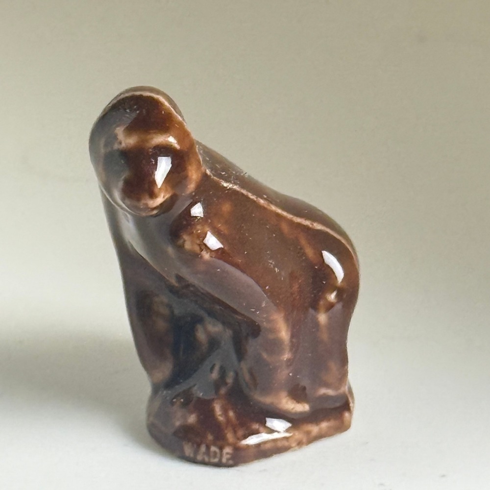 Wade Whimsies Gorilla Figurine Brown Glazed Porcelain Miniature England
